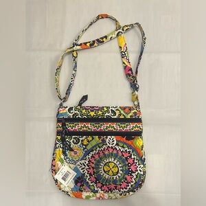 NWT Vera Bradley triple zip, hipster Rio pattern.